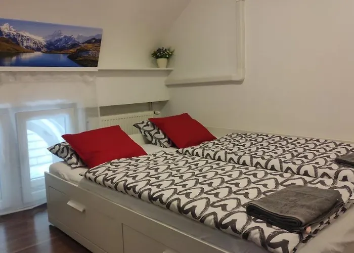 Eiffel-t45 Five Bedroom Apartament