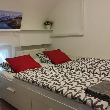 Eiffel-t45 Five Bedroom Апартаменты