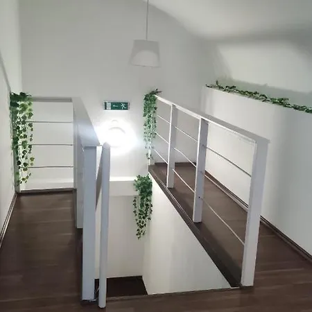 Eiffel-t45 Five Bedroom شقة