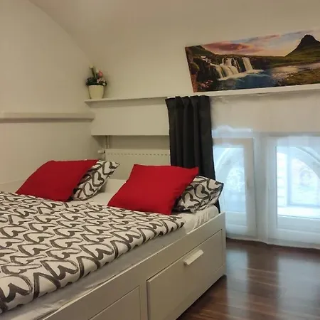 Eiffel-t45 Five Bedroom شقة