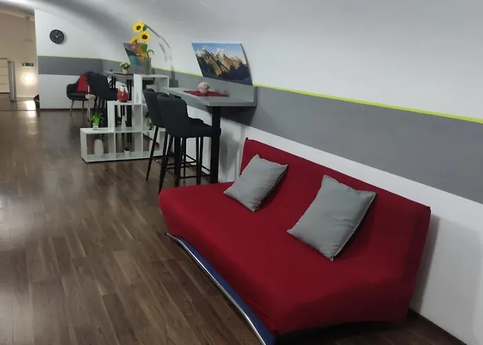 Eiffel-t45 Five Bedroom *