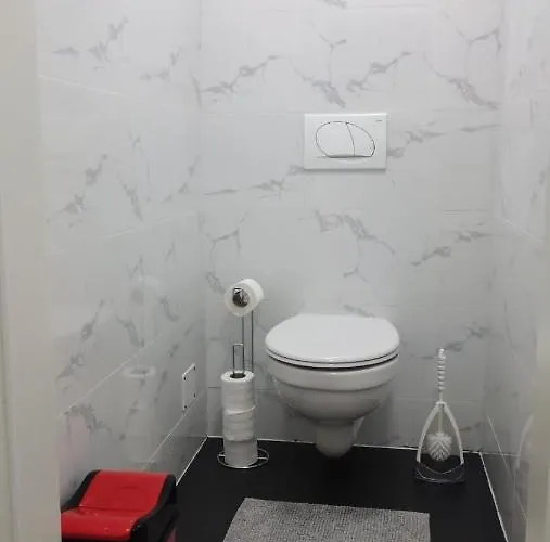 Eiffel-t45 Five Bedroom Apartman