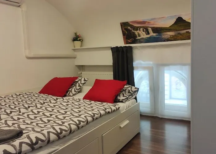 Eiffel-t45 Five Bedroom Apartman
