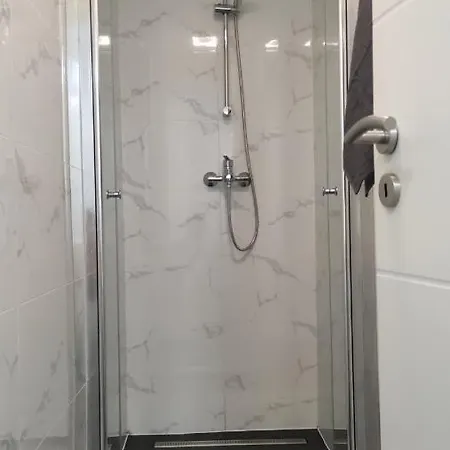 아파트 Eiffel-t45 Five Bedroom *